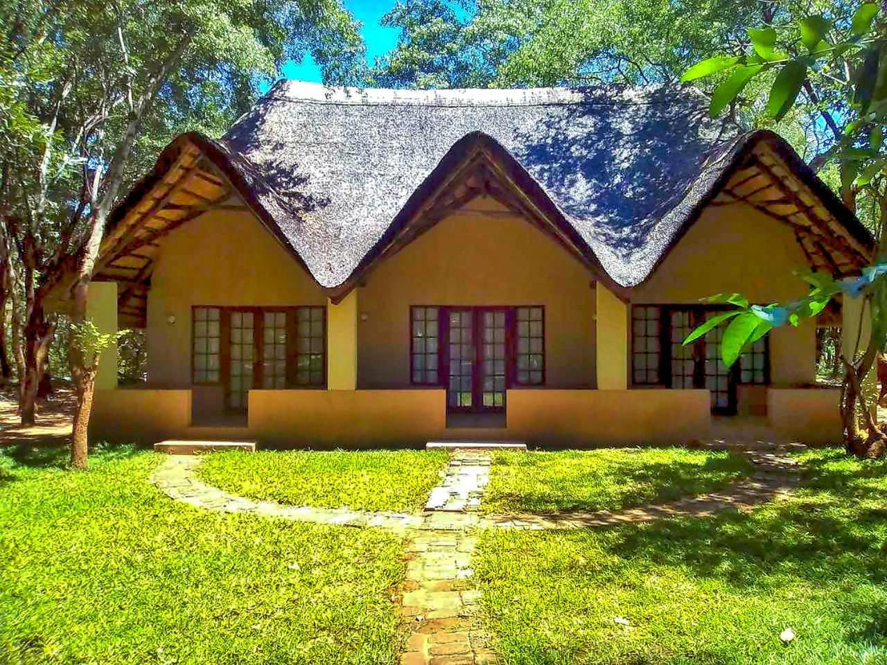 The Royal Sichango Village Livingstone Exteriör bild
