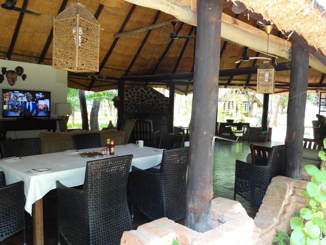 The Royal Sichango Village Livingstone Exteriör bild